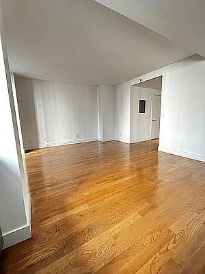4th image of 225 Schermerhorn St APT 20A