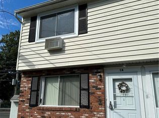 461 Spring St APT 1A, Naugatuck, CT 06770