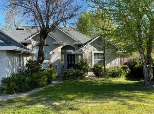 497 Reddington Dr, Redding, CA 96003