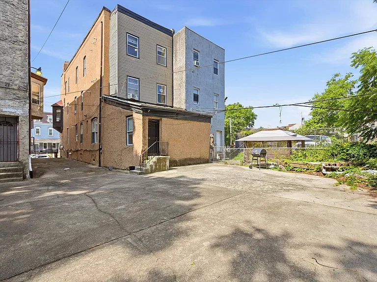 1721 W Tioga St #1 — Photo 16