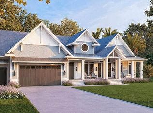 351 E Wayfinder Ln, Hampstead, NC 28443