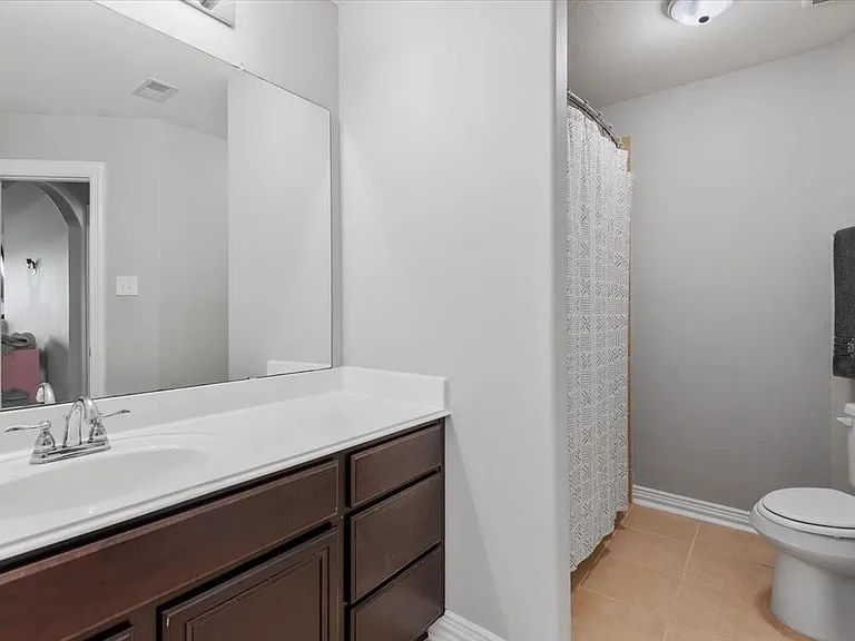 16319 Denise Terrace Dr — Photo 34