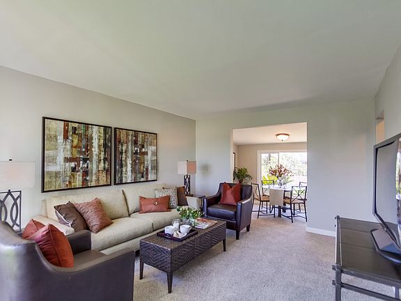 3rd image of 3838 Costa Bella Dr