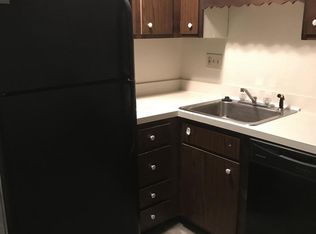 131 E Main St, Branford, CT 06405