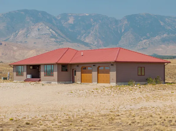 139 Road 8UD, Clark, WY 82435