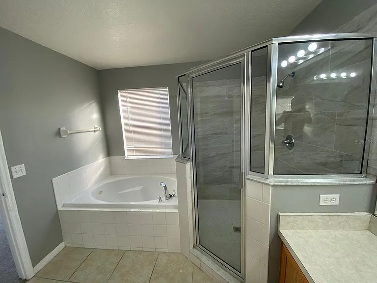 606 Bluebill Ct — Photo 12