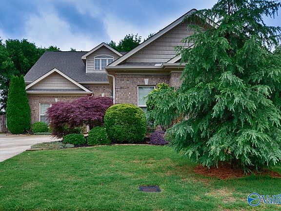 2nd image of 15142 Lakeside Trl