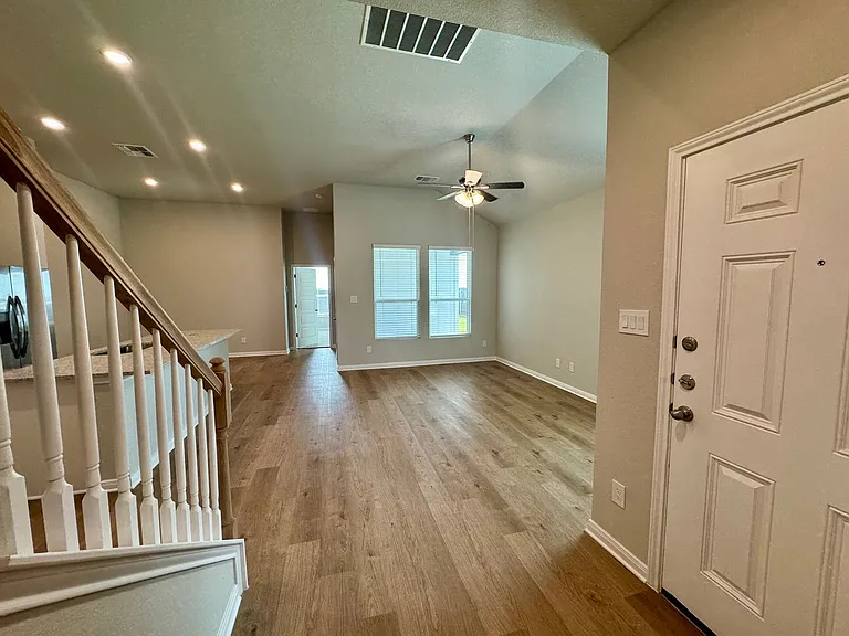 761 Staglin St #A — Photo 17