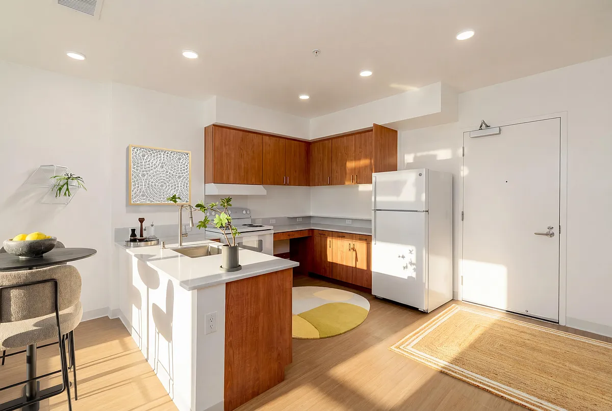 Building Photo - Miramar Gold