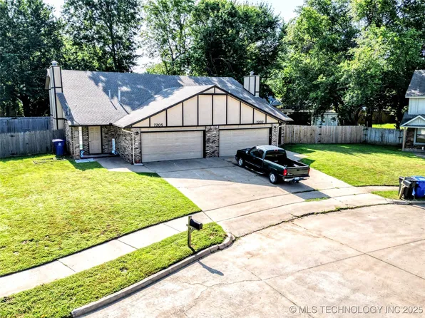7205 S Date Pl, Broken Arrow, OK 74011