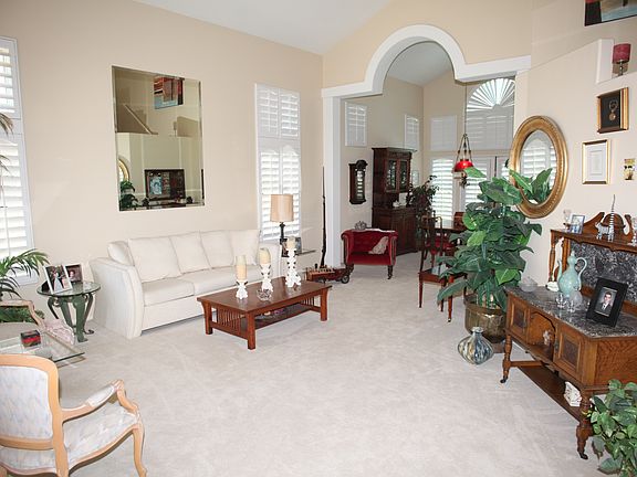 3rd image of 23009 Weymouth Pl
