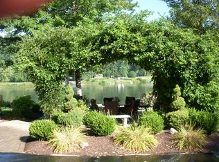 102 Riversedge Dr, East Brady, PA 16028