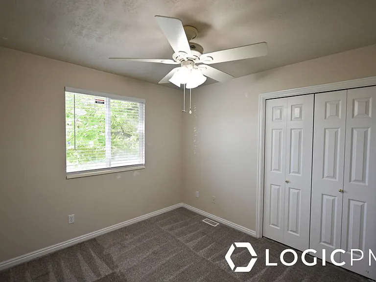 4616 S Zenia Meadows Ct #1 — Photo 19