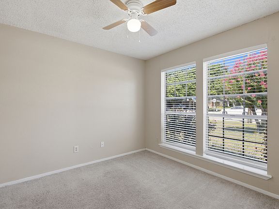 4th image of 1203 Custer Rd