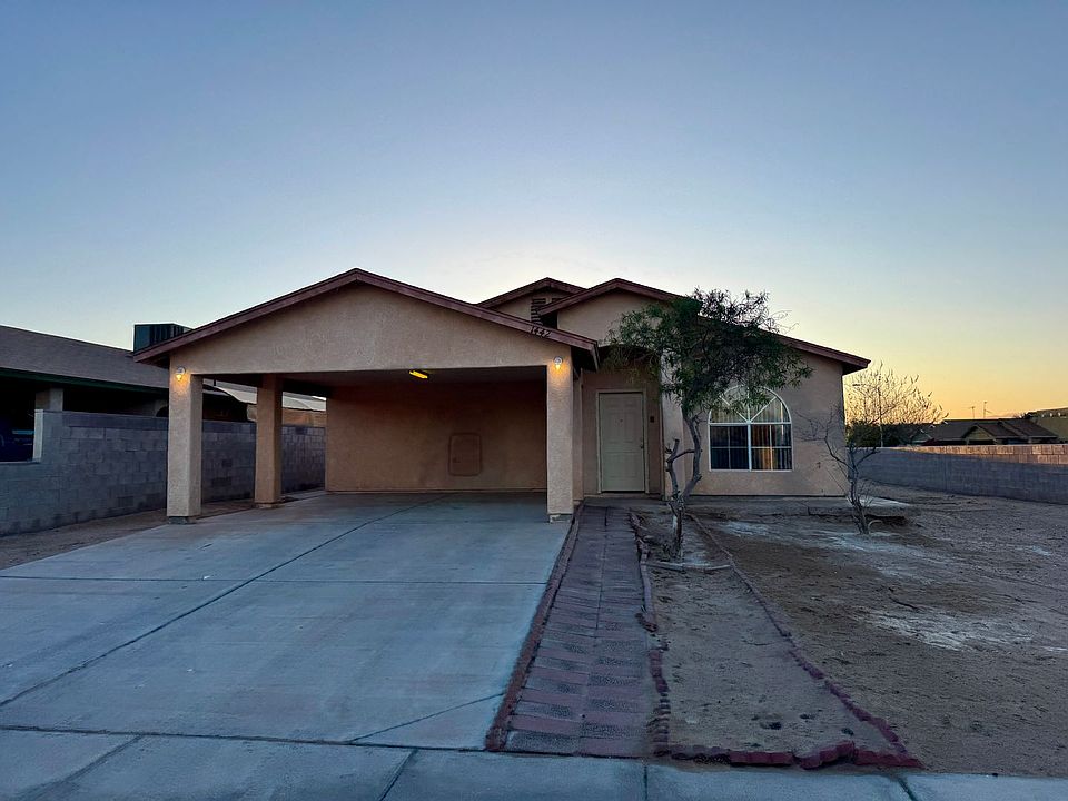 1st image of 1442 N Cabello Ave