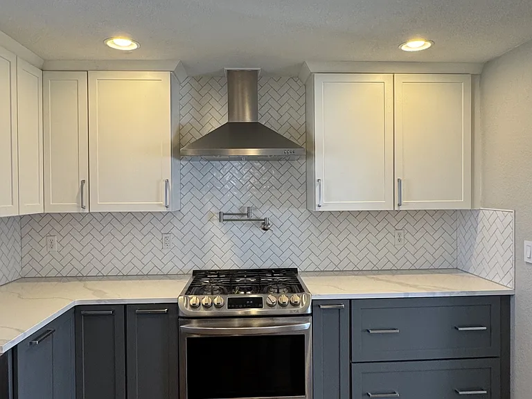 935 Fairfield Cir — Photo 6