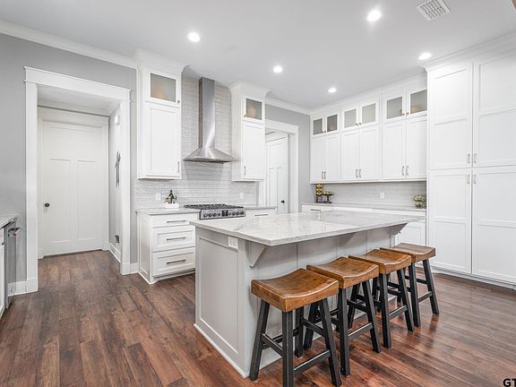 5th image of 201 Dogwood Lakes Cir