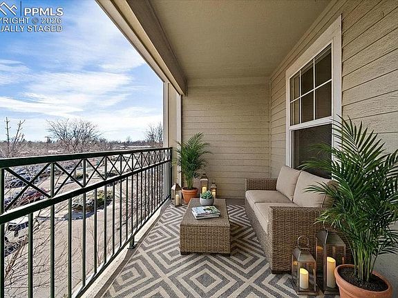 4th image of 2226 W Elizabeth St Unit D-302
