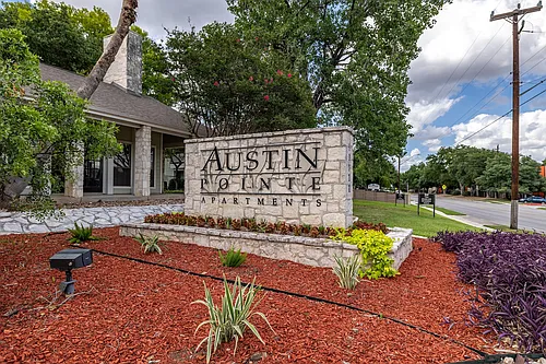 Austin Pointe Apartments Photo 1