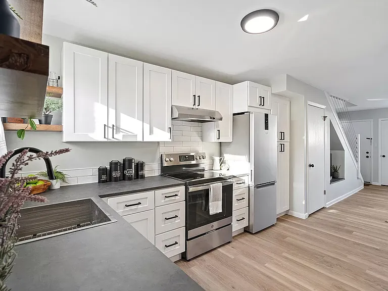 3024 Ross Dr #B11 — Photo 5
