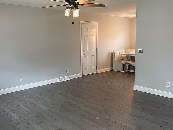4th image of 3607 Clover Hills Dr