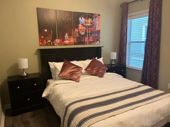 1382 Island Shore Dr, Memphis, TN 38103