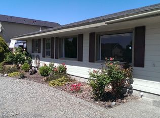 4003 Meadow View Dr, Pasco, WA 99301