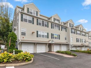 44 Ridgedale Ave APT 27, Morristown, NJ 07960