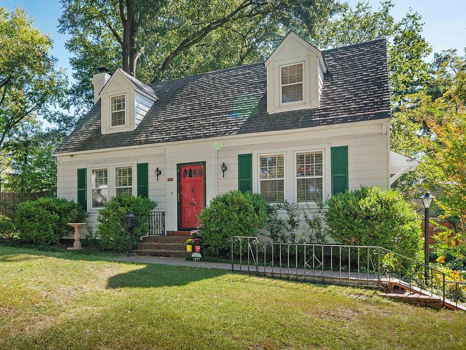 1st image of 1897 S Rainbow Dr