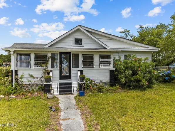 476 Broad Creek Loop Road, Newport, NC 28570