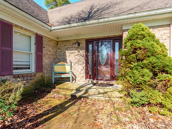 2nd image of 10581 Country Club Dr