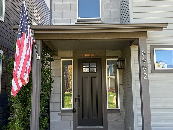 Gorgeous 3 story home just steps away to dozens of restaurants.