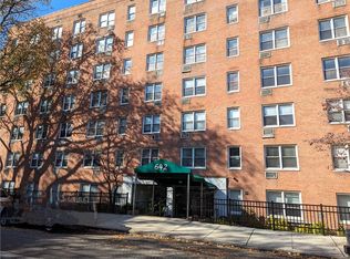 642 Locust St APT 2K, Mount Vernon, NY 10552