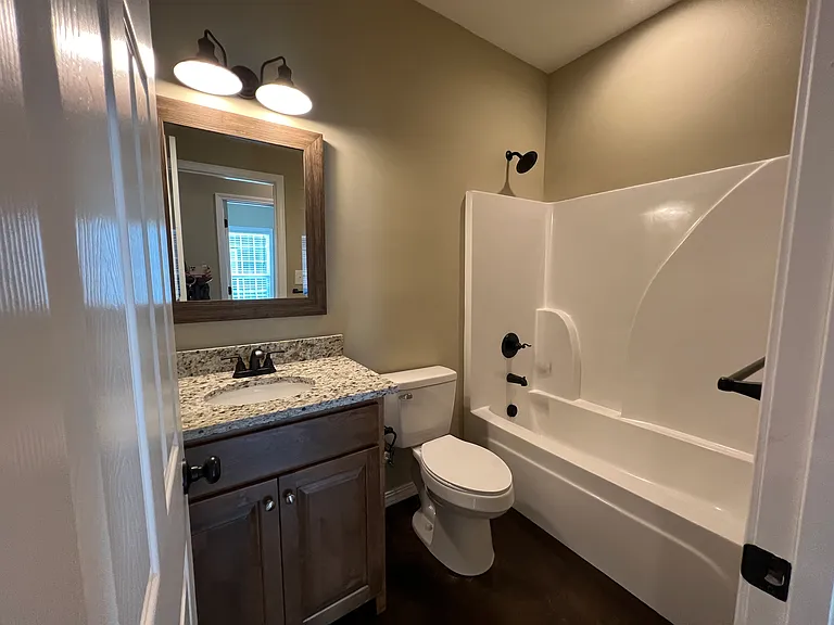 12901B Churchill Dr — Photo 7