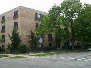 Maple, Oak Park, IL 60302