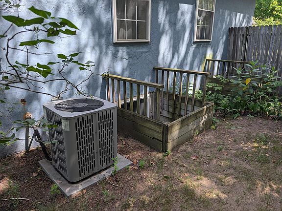 3rd image of 271 Randall Rd