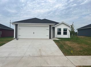 1109 Downy Dr, Oronogo, MO 64855