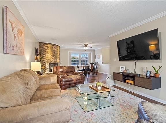 5th image of 10300 Horton Dr