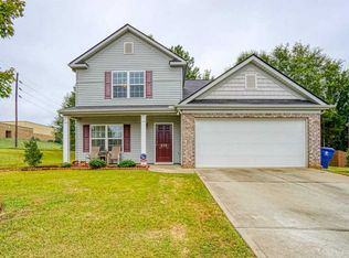 225 Pomegranate Ln, Wellford, SC 29385