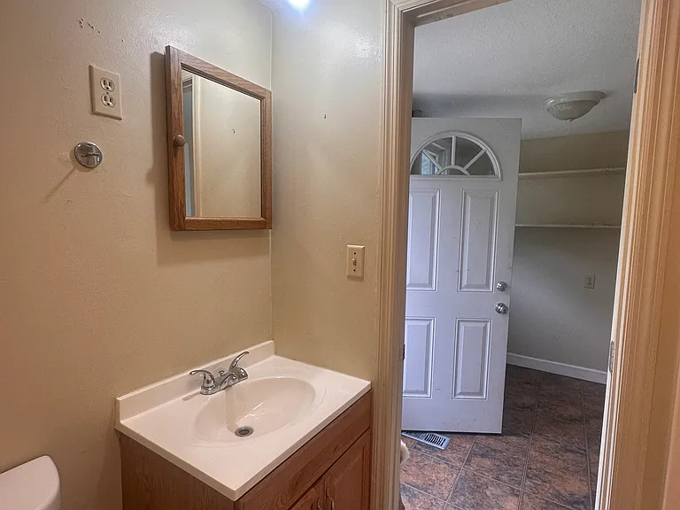505 Glendale Ave — Photo 31