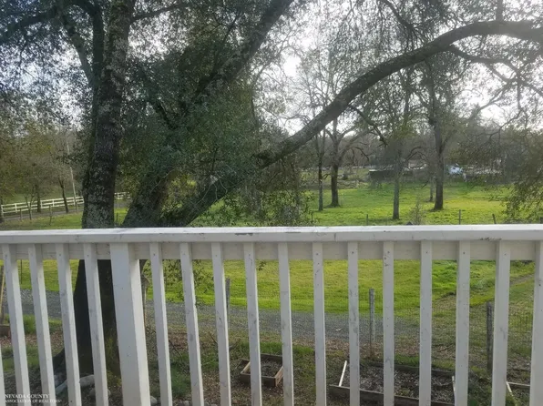 10372 Quincy Ln, Penn Valley, CA 95946