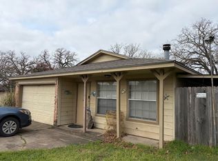 4101 Woodcrest Dr, Bryan, TX 77802