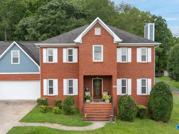 146 Derwent Ln, Huntsville, AL 35810