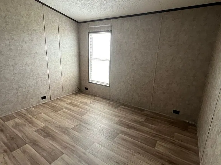 764 Wilson Dr — Photo 9