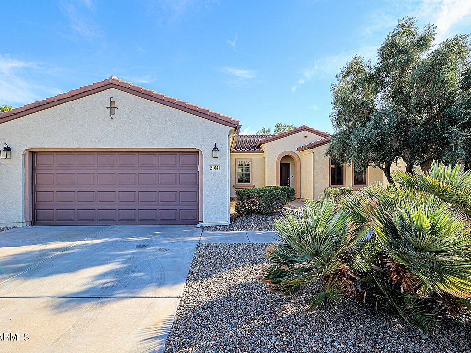 1st image of 21641 N CASA ROYALE Drive