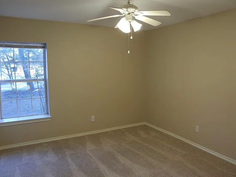 2126 River Village Dr — Photo 6