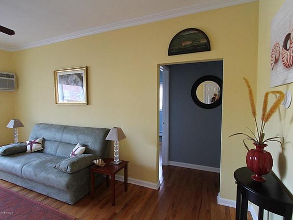 5th image of 501 Main St APT 42