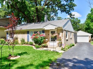 3020 Crescent Ave, McHenry, IL 60050