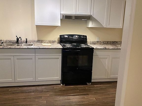 3rd image of 561 E Ross Ln APT D