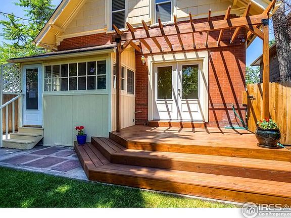 Custom deck to entry